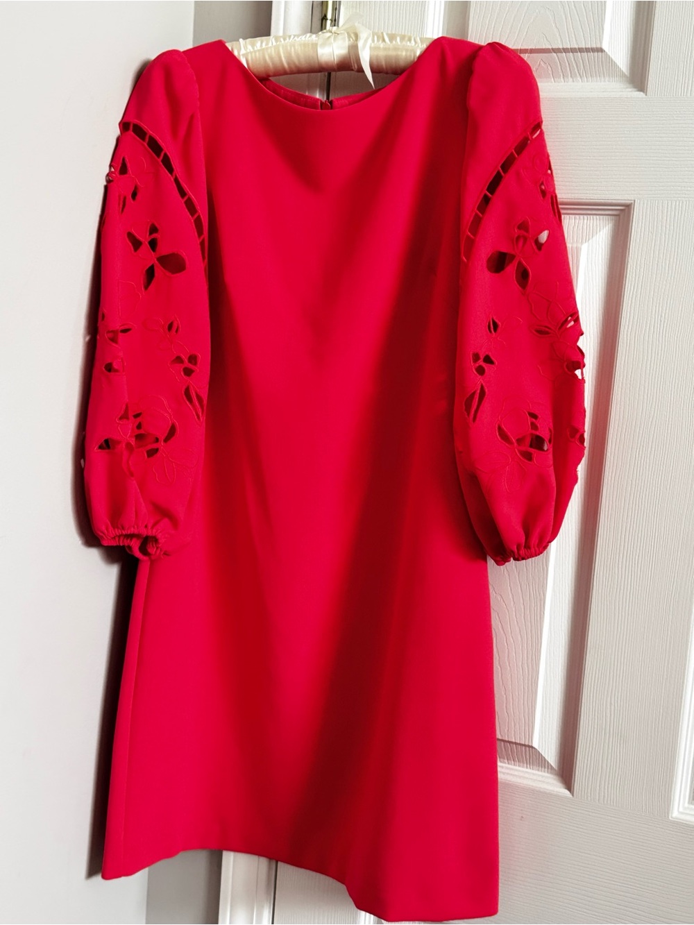 Vince Camuto Red Mini Dress with Floral Cutout Balloon Sleeves